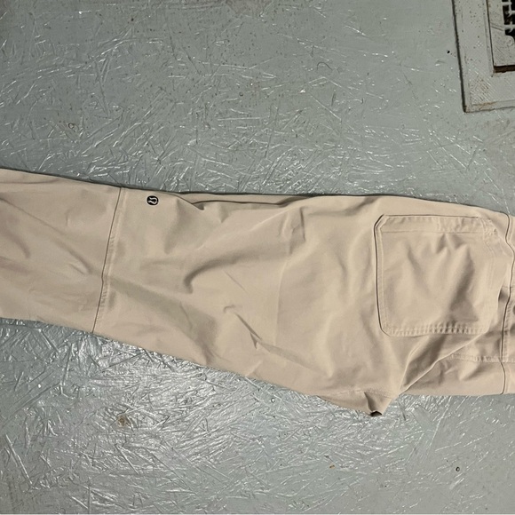 Men’s Lululemon ABC Pants 34 Khakis 5 Pocket - Picture 3 of 7
